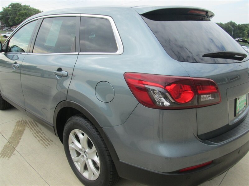 2013 Mazda CX-9 Touring   - Photo 13 - Pleasant Valley, MO 64068