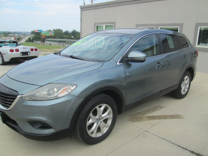 2013 Mazda CX-9 Touring   - Photo 1 - Pleasant Valley, MO 64068