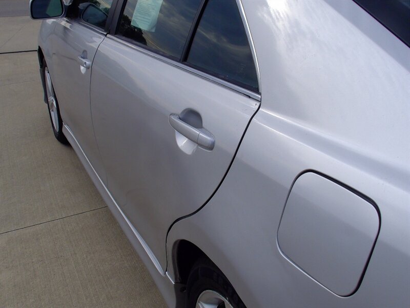 2010 Toyota Camry - Photo 23 - Pleasant Valley, MO 64068