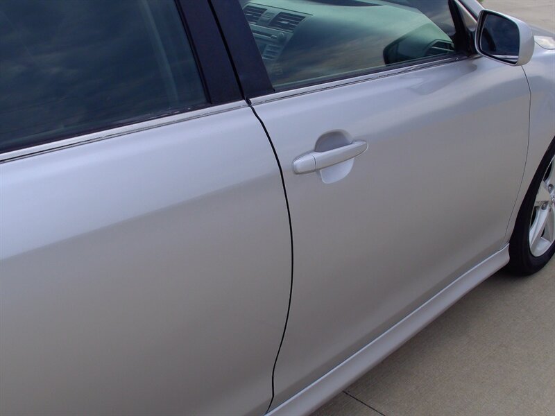 2010 Toyota Camry - Photo 31 - Pleasant Valley, MO 64068