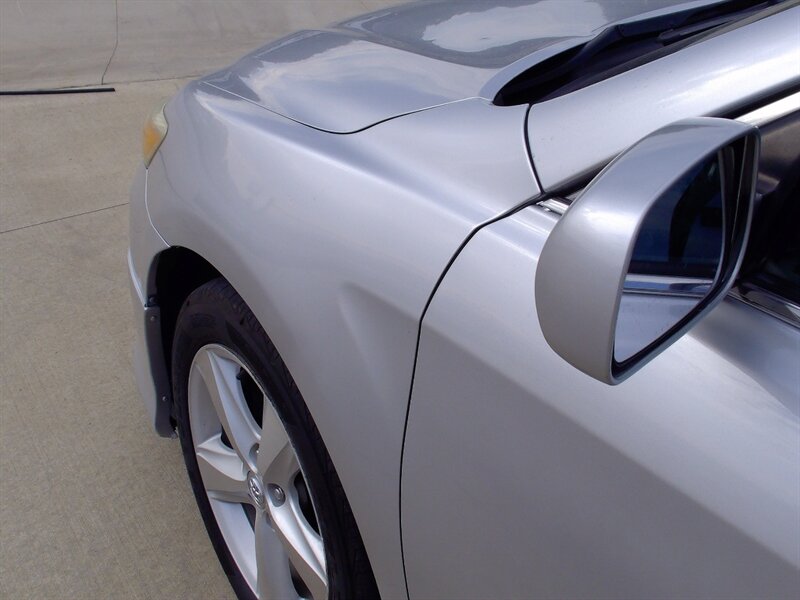 2010 Toyota Camry - Photo 25 - Pleasant Valley, MO 64068