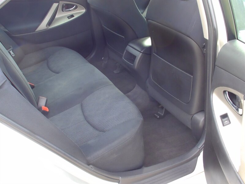 2010 Toyota Camry - Photo 17 - Pleasant Valley, MO 64068