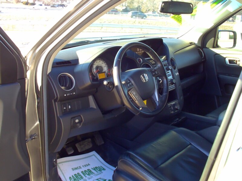 2013 Honda Pilot Touring   - Photo 20 - Pleasant Valley, MO 64068