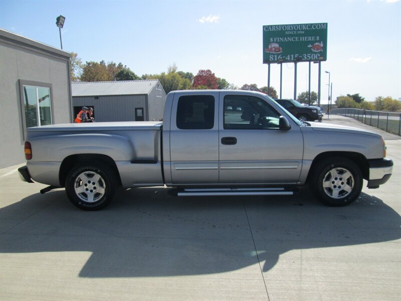 2005 Chevrolet Silverado 1500 ex cab sport side   - Photo 4 - Pleasant Valley, MO 64068