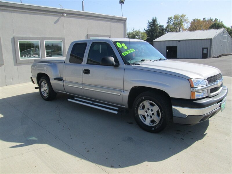 2005 Chevrolet Silverado 1500 ex cab sport side   - Photo 3 - Pleasant Valley, MO 64068