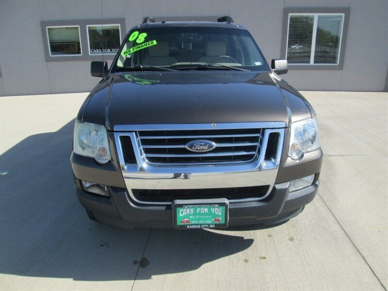 2008 Ford Explorer Sport Trac XLT   - Photo 2 - Pleasant Valley, MO 64068