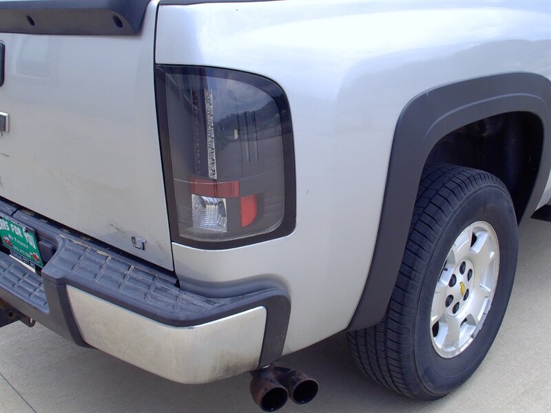 2010 Chevrolet Silverado 1500 LT - Photo 31 - Pleasant Valley, MO 64068