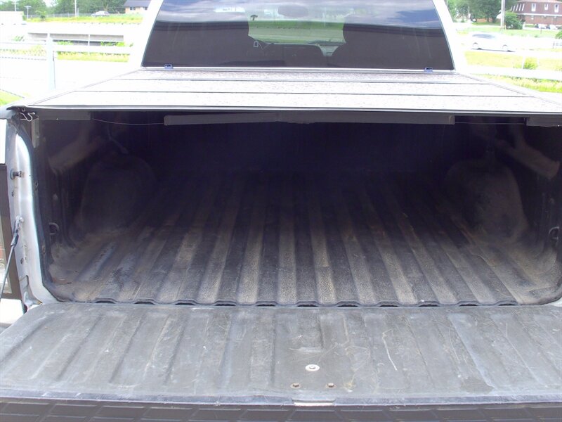2010 Chevrolet Silverado 1500 LT - Photo 21 - Pleasant Valley, MO 64068