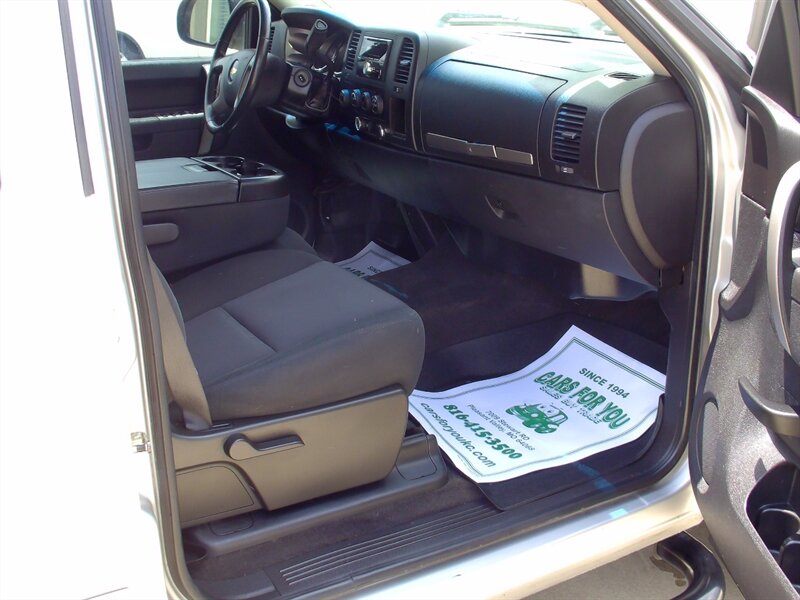 2010 Chevrolet Silverado 1500 LT - Photo 14 - Pleasant Valley, MO 64068