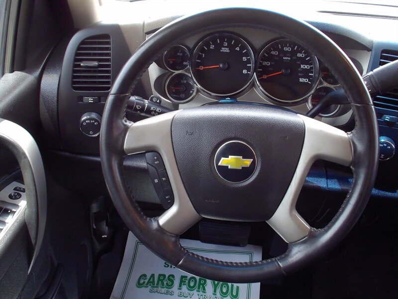 2010 Chevrolet Silverado 1500 LT - Photo 20 - Pleasant Valley, MO 64068