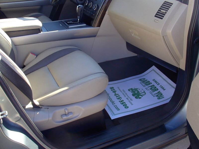 2010 Mazda CX-9 Sport - Photo 15 - Pleasant Valley, MO 64068
