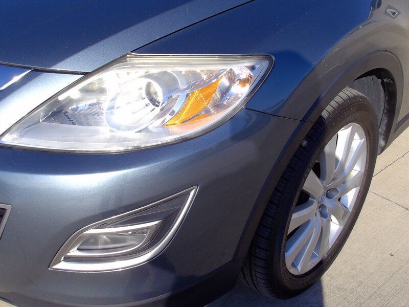 2010 Mazda CX-9 Sport - Photo 28 - Pleasant Valley, MO 64068