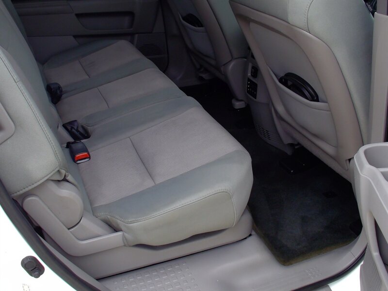 2015 Honda Pilot SE - Photo 18 - Pleasant Valley, MO 64068