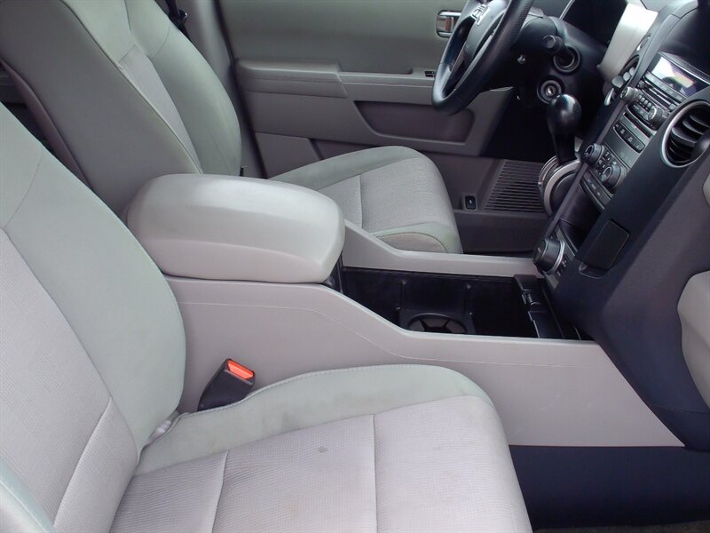 2015 Honda Pilot SE - Photo 16 - Pleasant Valley, MO 64068