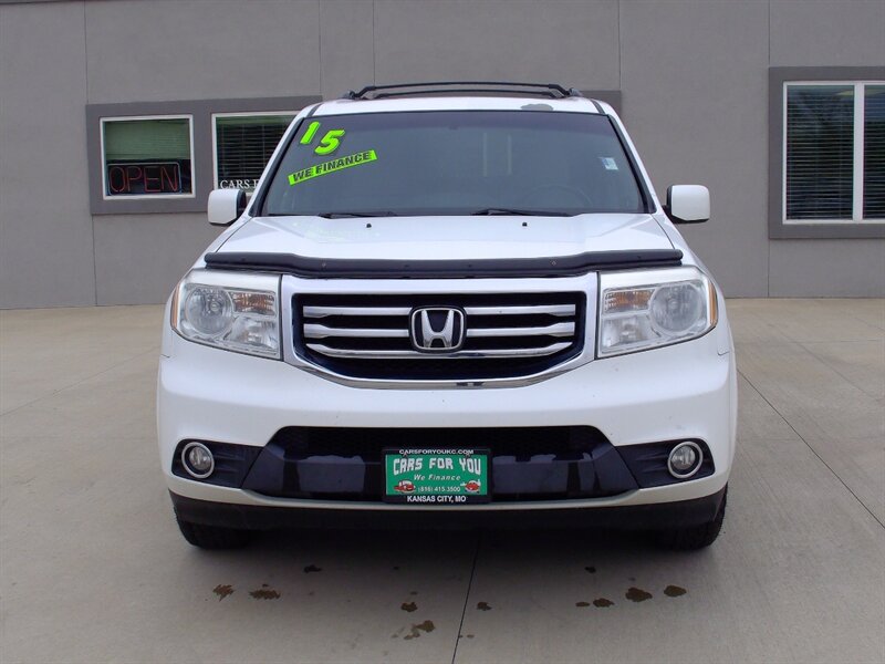 2015 Honda Pilot SE - Photo 2 - Pleasant Valley, MO 64068