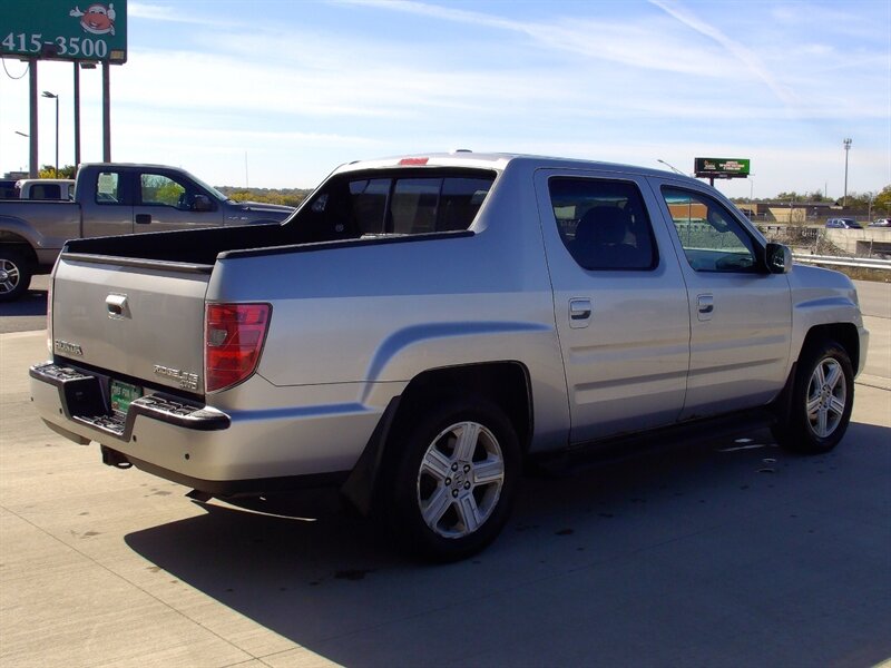 2011 Honda Ridgeline RTL - Photo 5 - Pleasant Valley, MO 64068