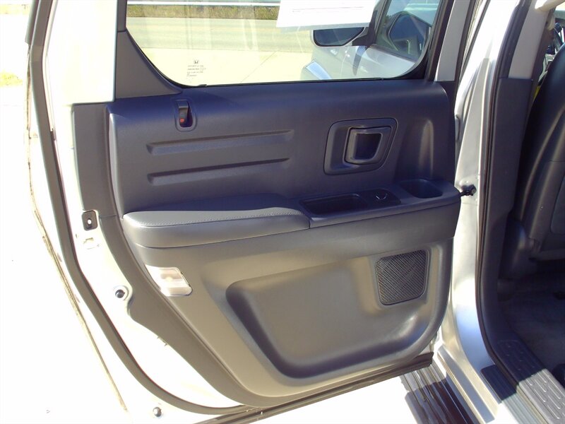 2011 Honda Ridgeline RTL - Photo 13 - Pleasant Valley, MO 64068