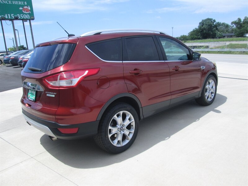 2014 Ford Escape Titanium   - Photo 5 - Pleasant Valley, MO 64068