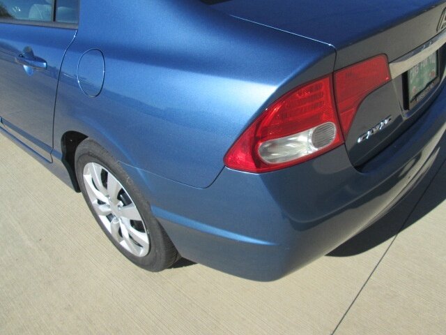 2010 Honda Civic LX   - Photo 22 - Pleasant Valley, MO 64068