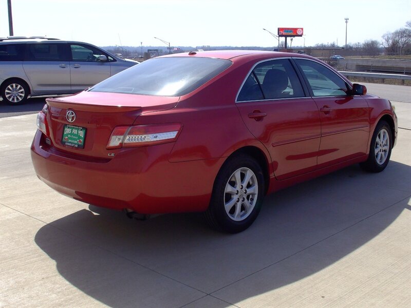 2010 Toyota Camry   - Photo 5 - Pleasant Valley, MO 64068