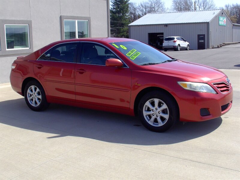 2010 Toyota Camry   - Photo 3 - Pleasant Valley, MO 64068