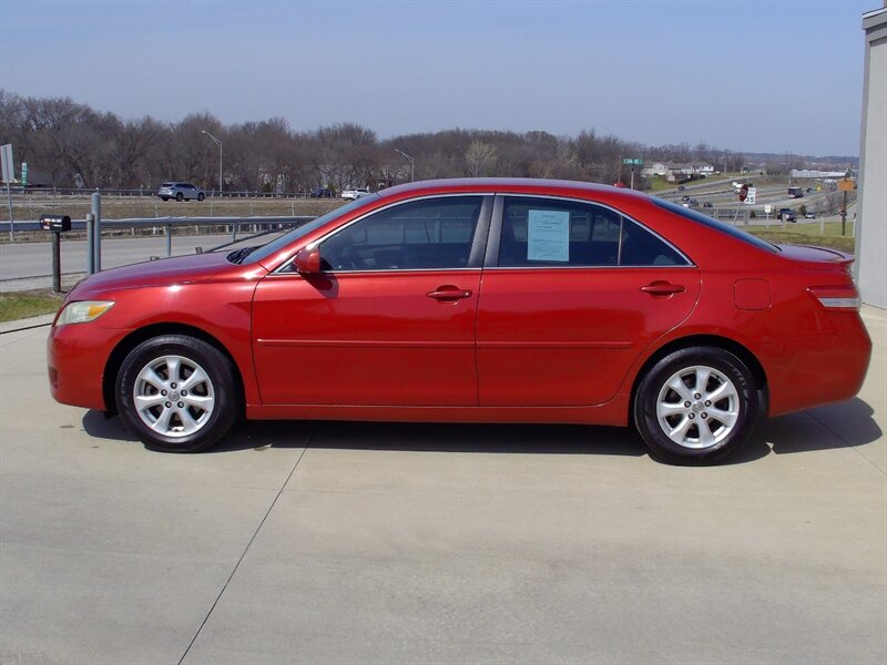 2010 Toyota Camry   - Photo 8 - Pleasant Valley, MO 64068