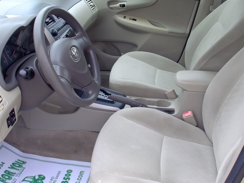 2009 Toyota Corolla - Photo 10 - Pleasant Valley, MO 64068