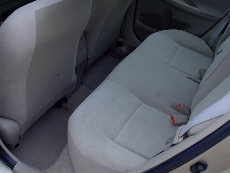 2009 Toyota Corolla - Photo 12 - Pleasant Valley, MO 64068