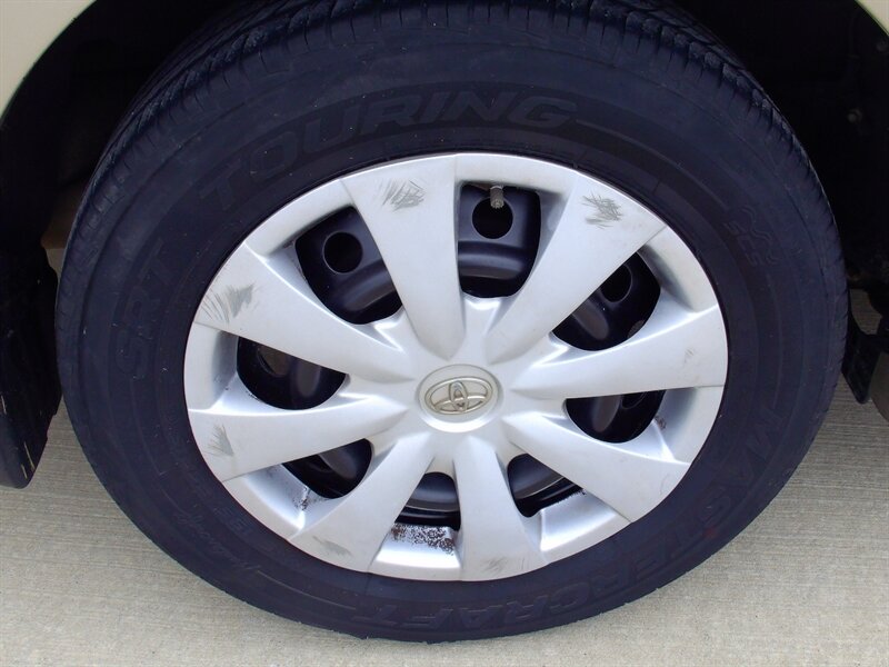 2009 Toyota Corolla - Photo 32 - Pleasant Valley, MO 64068