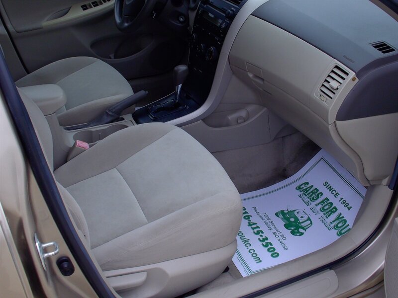 2009 Toyota Corolla - Photo 14 - Pleasant Valley, MO 64068