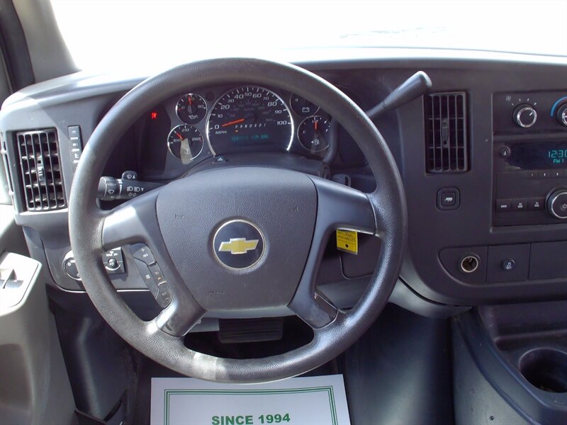 2013 Chevrolet Express 1500   - Photo 16 - Pleasant Valley, MO 64068