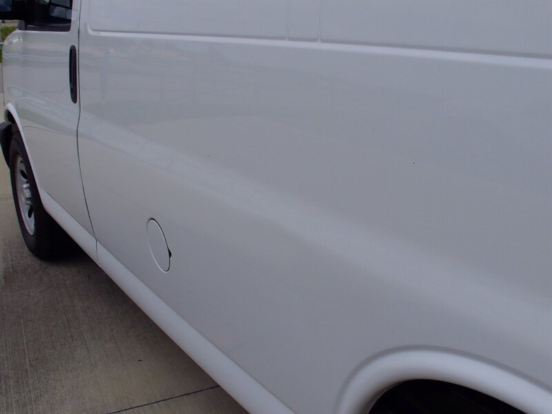 2013 Chevrolet Express 1500   - Photo 22 - Pleasant Valley, MO 64068