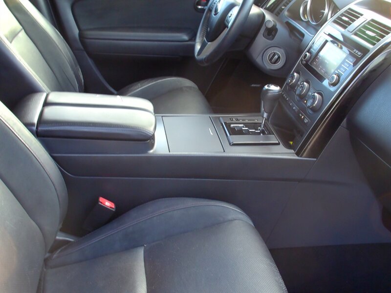 2014 Mazda CX-9 Touring - Photo 16 - Pleasant Valley, MO 64068