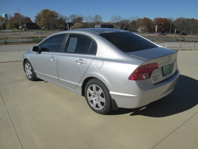 2008 Honda Civic LX   - Photo 7 - Pleasant Valley, MO 64068