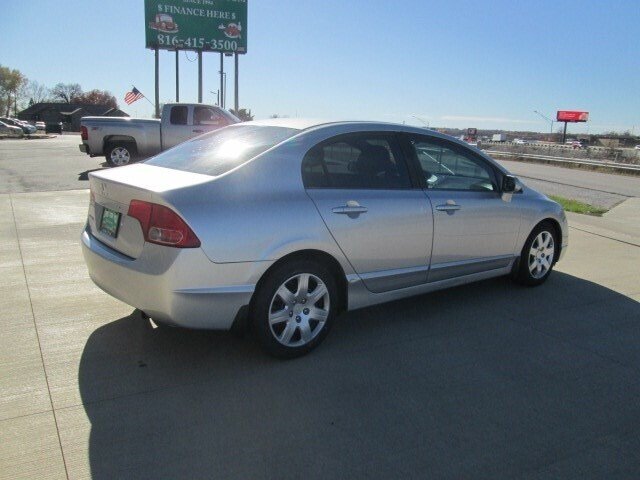 2008 Honda Civic LX   - Photo 5 - Pleasant Valley, MO 64068