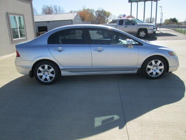 2008 Honda Civic LX   - Photo 4 - Pleasant Valley, MO 64068