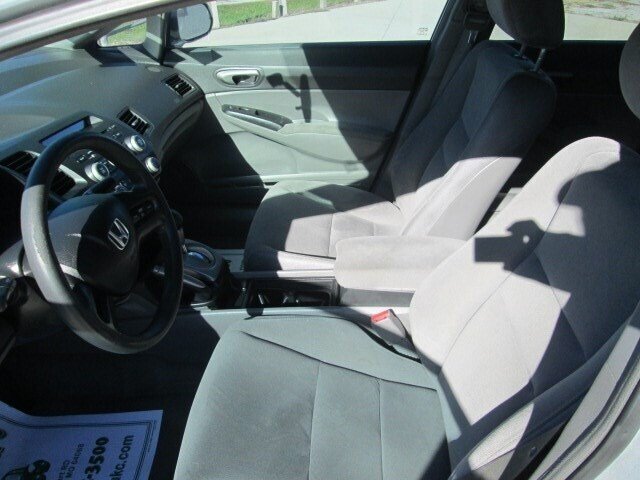 2008 Honda Civic LX   - Photo 10 - Pleasant Valley, MO 64068