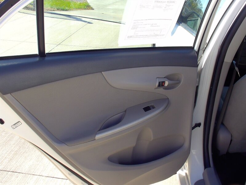 2010 Toyota Corolla - Photo 13 - Pleasant Valley, MO 64068