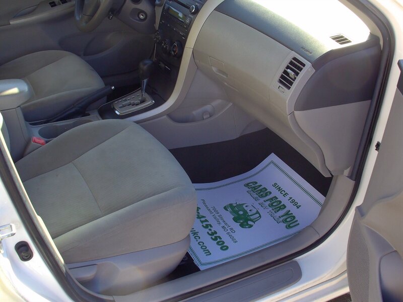 2010 Toyota Corolla - Photo 14 - Pleasant Valley, MO 64068