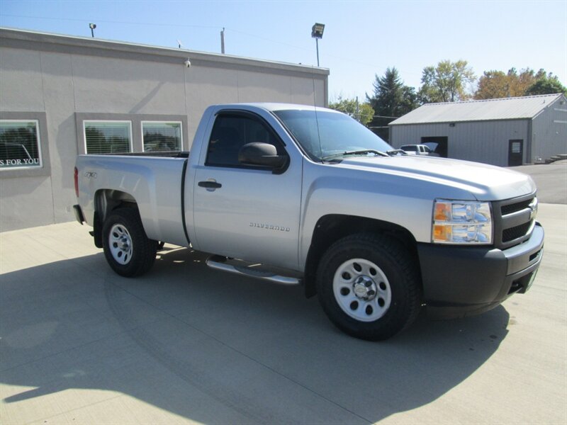 2011 Chevrolet Silverado 1500 SHORT BED   - Photo 3 - Pleasant Valley, MO 64068