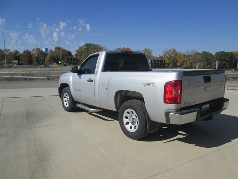 2011 Chevrolet Silverado 1500 SHORT BED   - Photo 7 - Pleasant Valley, MO 64068