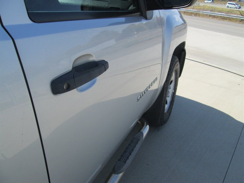 2011 Chevrolet Silverado 1500 SHORT BED   - Photo 27 - Pleasant Valley, MO 64068