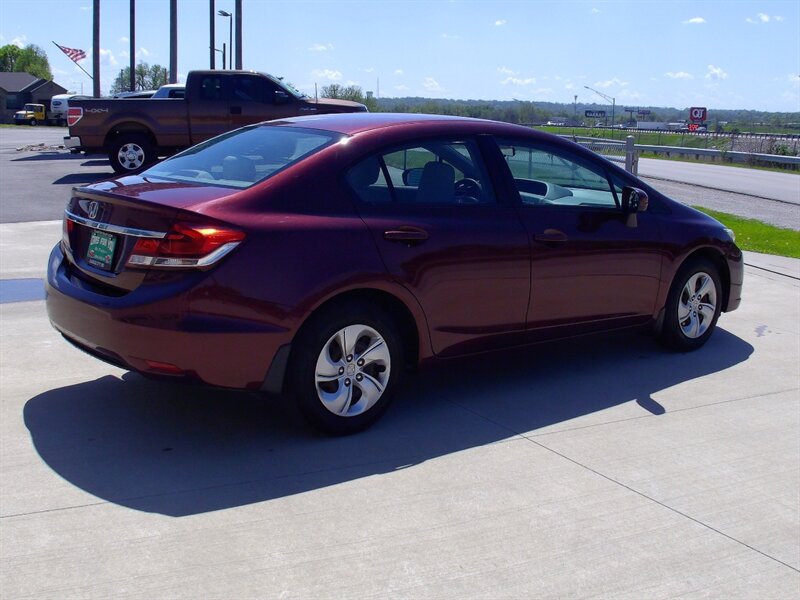 2014 Honda Civic LX   - Photo 5 - Pleasant Valley, MO 64068