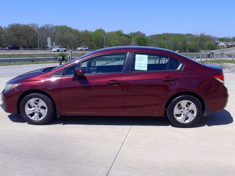 2014 Honda Civic LX   - Photo 8 - Pleasant Valley, MO 64068