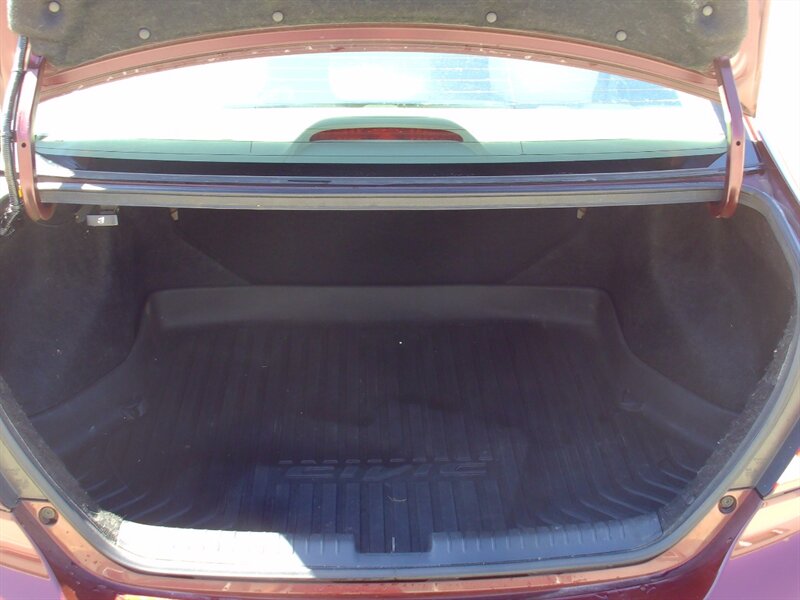 2014 Honda Civic LX   - Photo 19 - Pleasant Valley, MO 64068