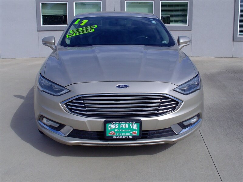 2017 Ford Fusion SE   - Photo 2 - Pleasant Valley, MO 64068