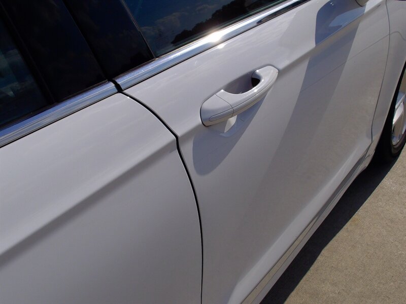 2015 Ford Fusion SE   - Photo 31 - Pleasant Valley, MO 64068