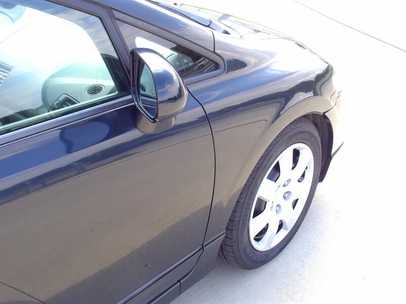 2008 Honda Civic LX   - Photo 28 - Pleasant Valley, MO 64068