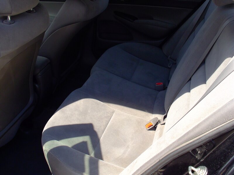 2008 Honda Civic LX   - Photo 12 - Pleasant Valley, MO 64068