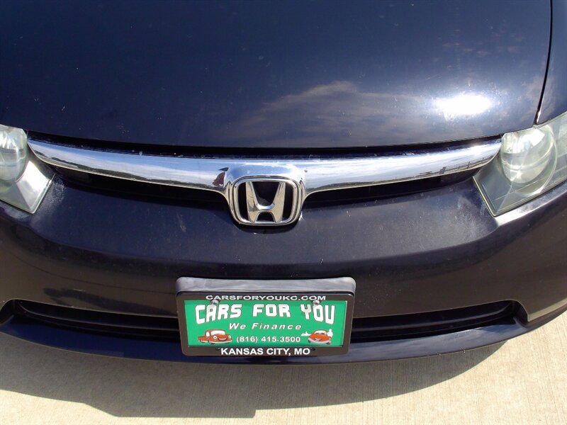 2008 Honda Civic LX   - Photo 25 - Pleasant Valley, MO 64068